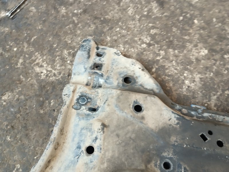 Балка подмоторная