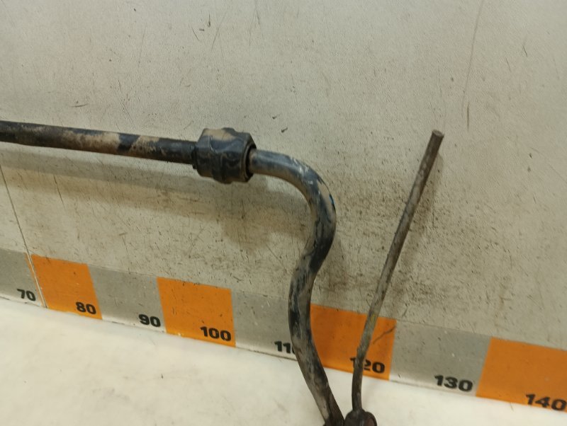 Стабилизатор передний