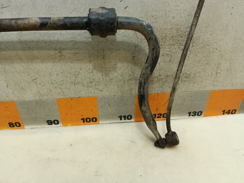 Стабилизатор передний