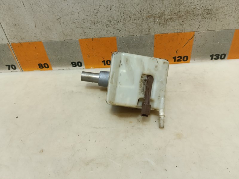 Цилиндр тормозной главный