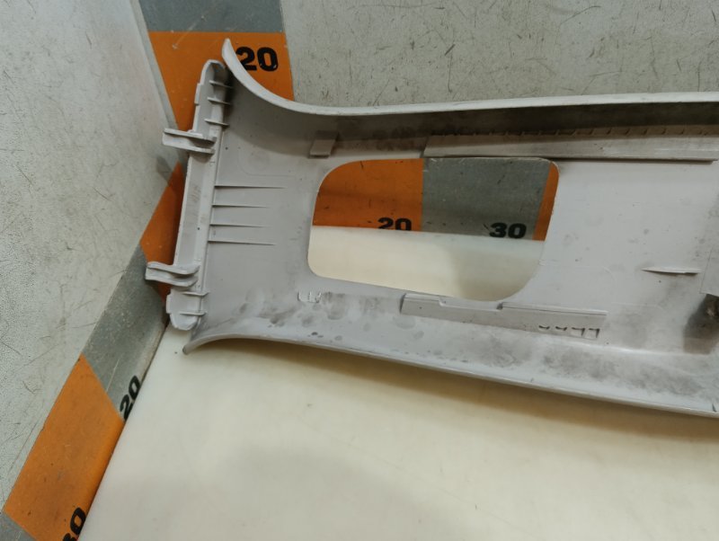 Обшивка стойки