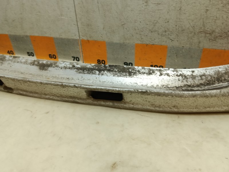 Усилитель заднего бампера