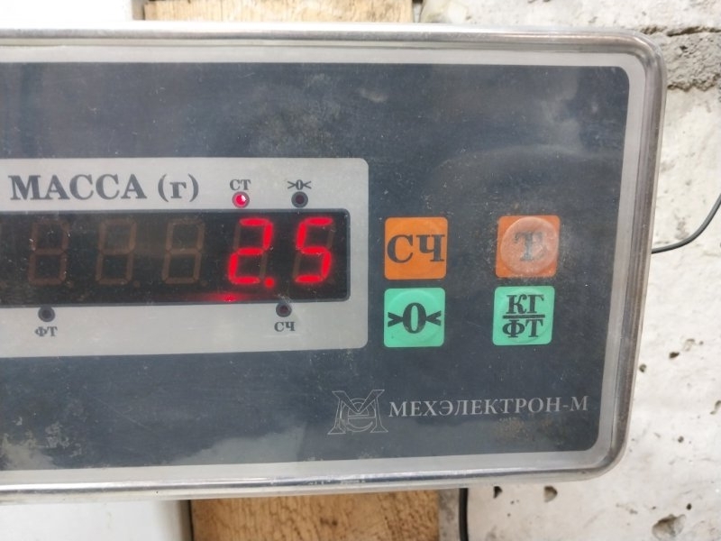 Стекло двери передней правой