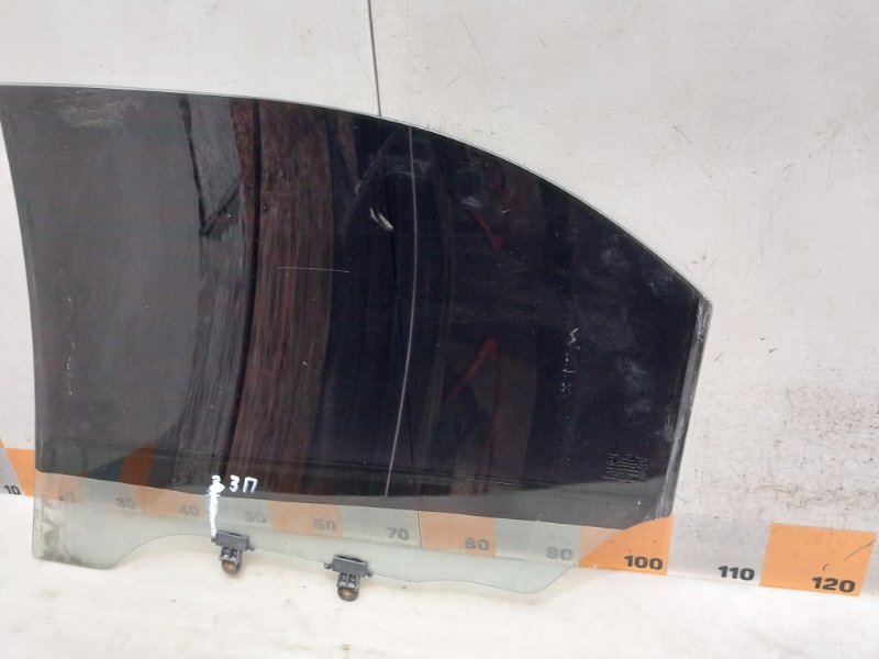 Стекло двери задней правой