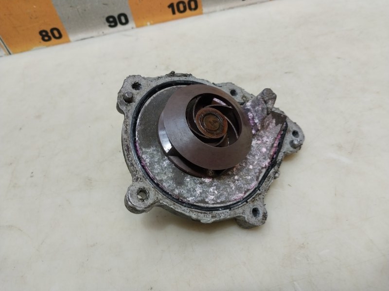 Насос водяной (помпа)