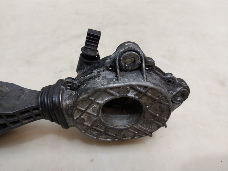 Ролик-натяжитель