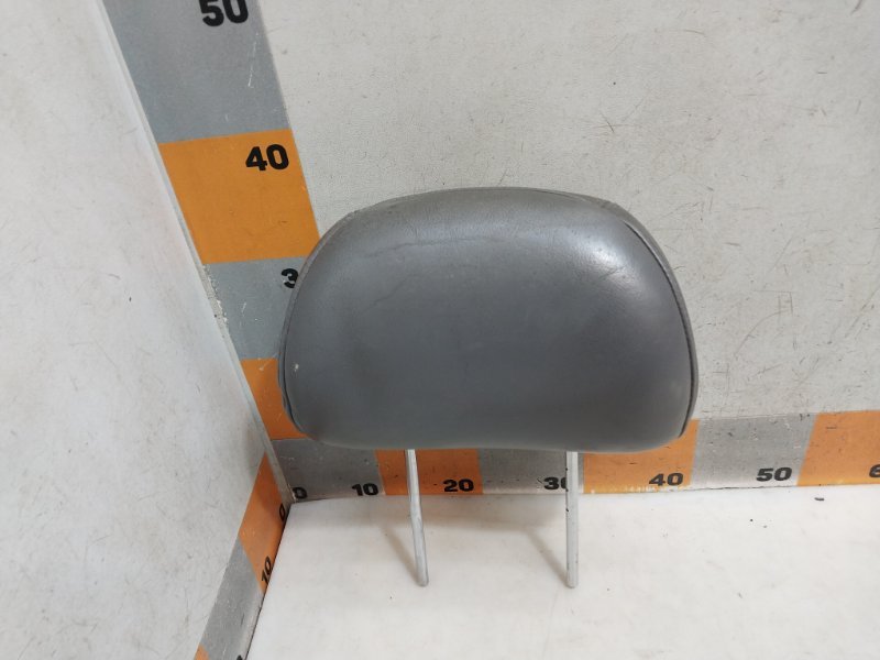 Подголовник сиденья