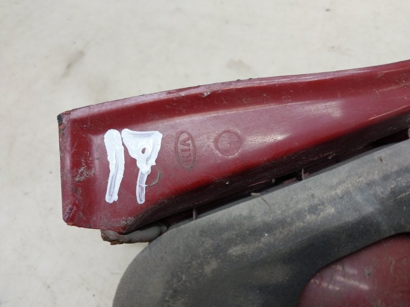 Фонарь задний правый