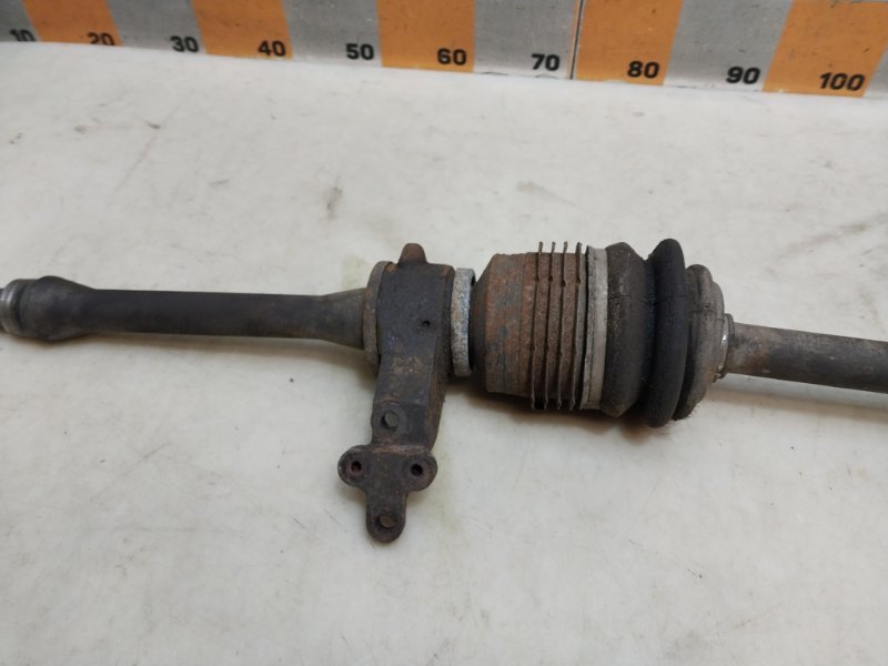 Полуось передняя правая