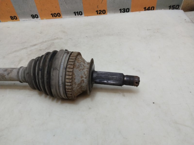 Полуось передняя правая