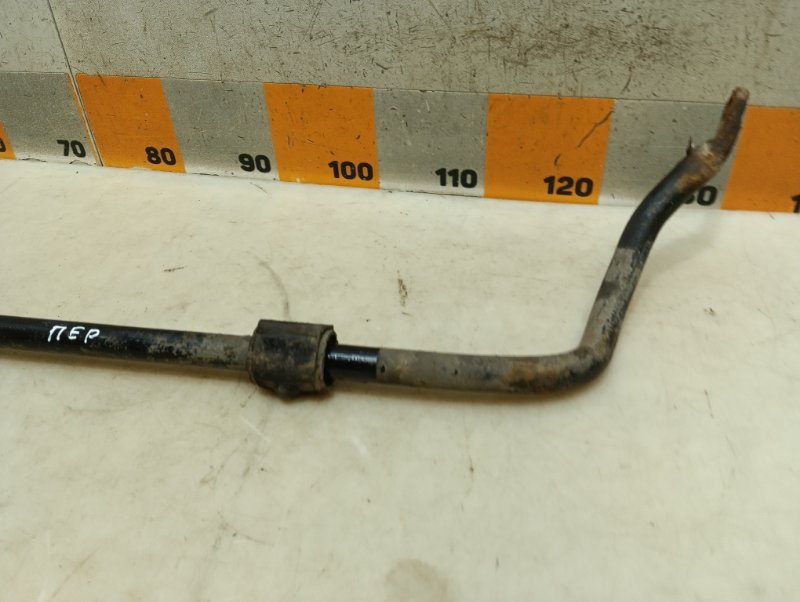 Стабилизатор передний