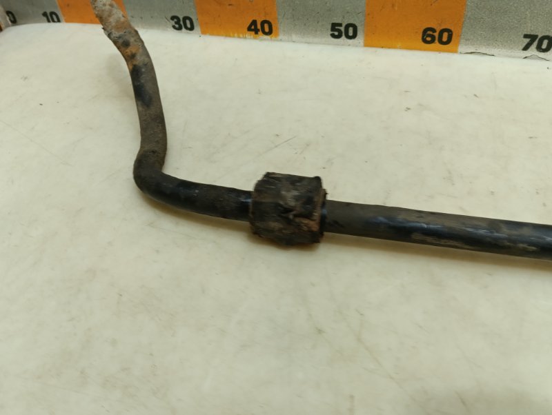 Стабилизатор передний