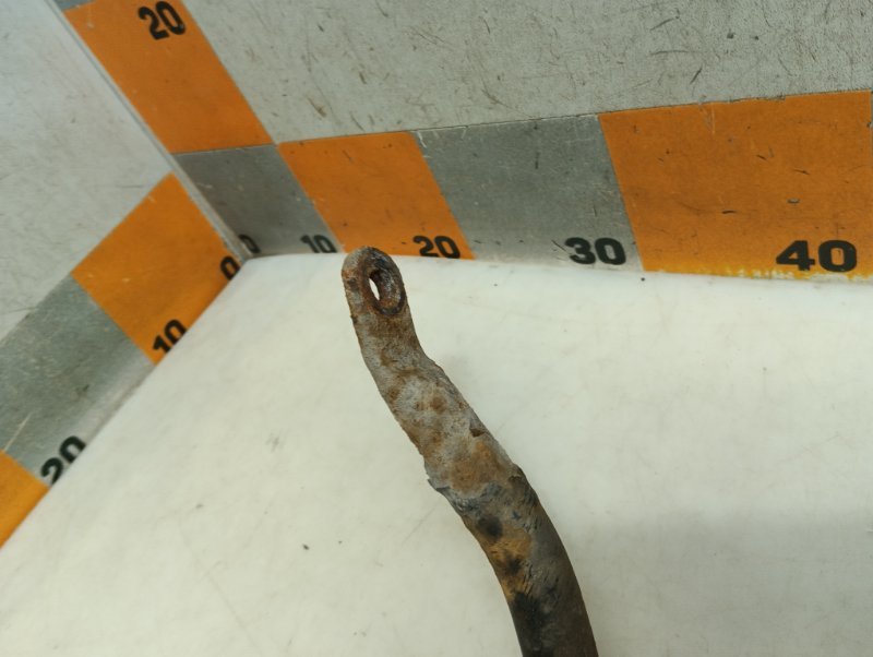 Стабилизатор передний