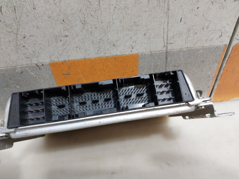 Блок управления двигателем