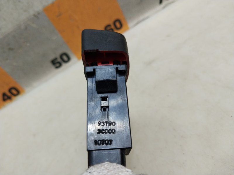 Кнопка аварийной остановки