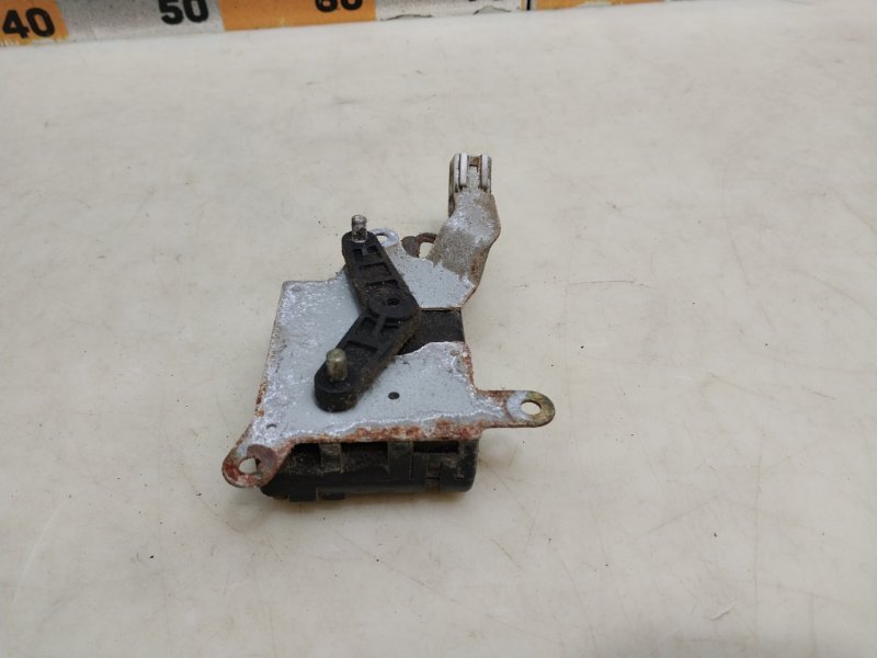 Моторчик заслонки печки