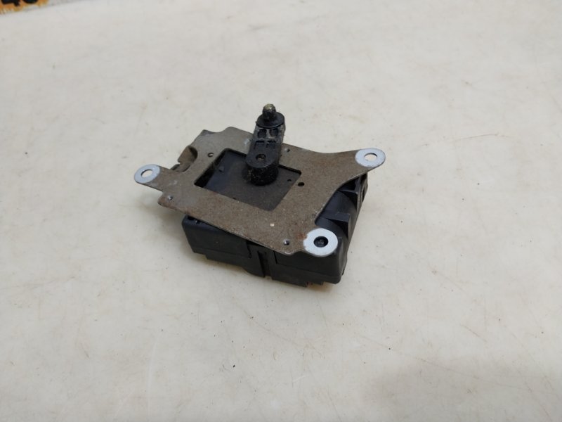 Моторчик заслонки печки