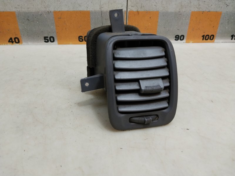 Дефлектор воздушный