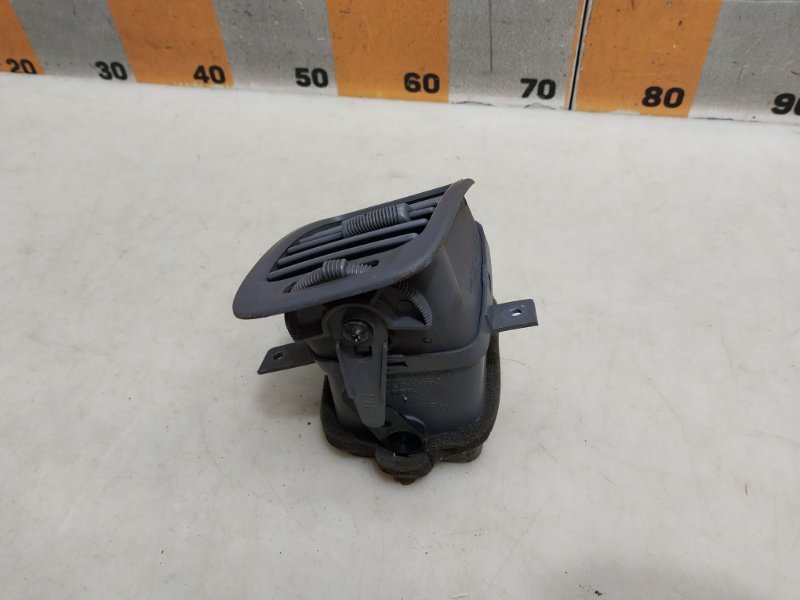 Дефлектор воздушный