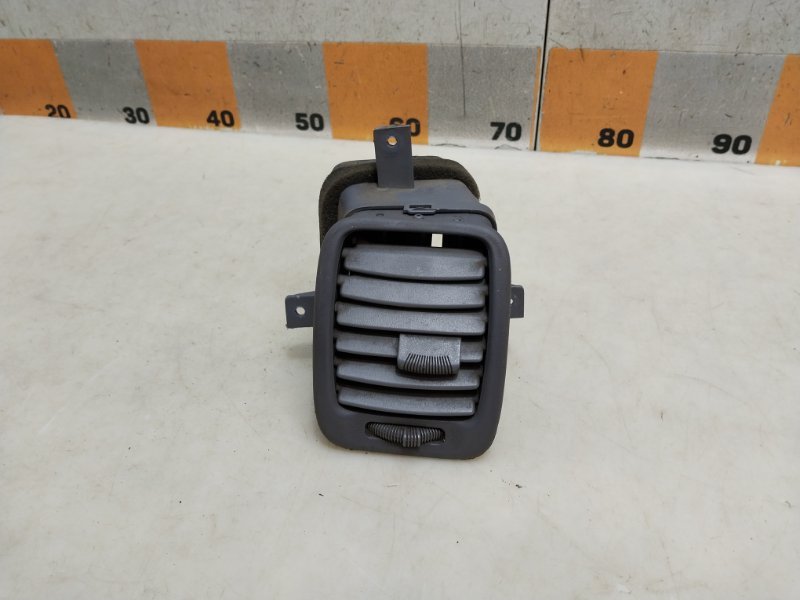 Дефлектор воздушный