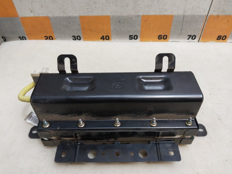 Подушка безопасности пассажирская (в торпедо)