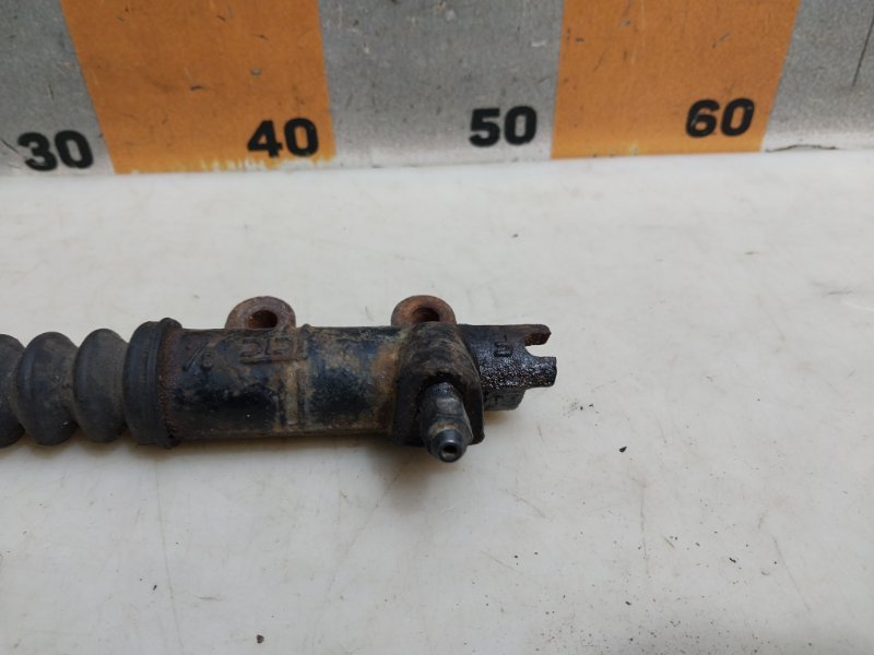 Цилиндр сцепления рабочий