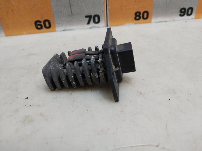 Резистор отопителя