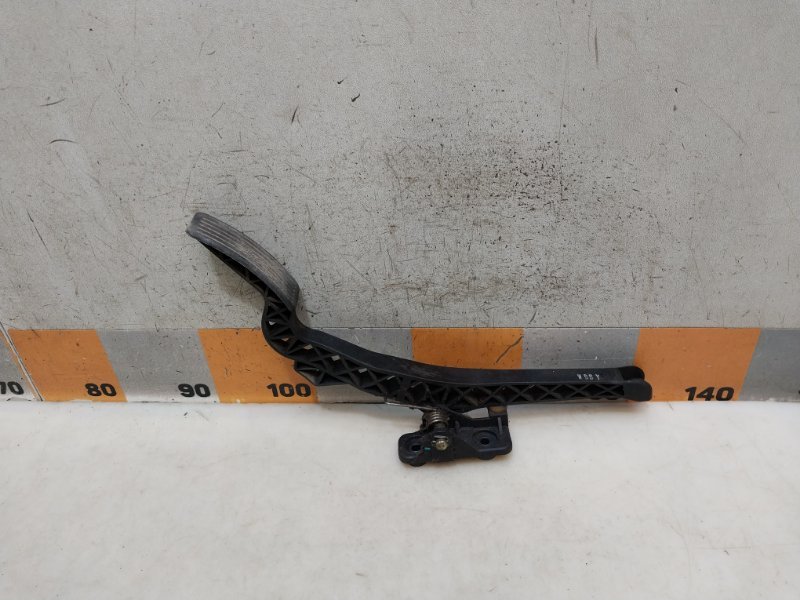 Педаль газа