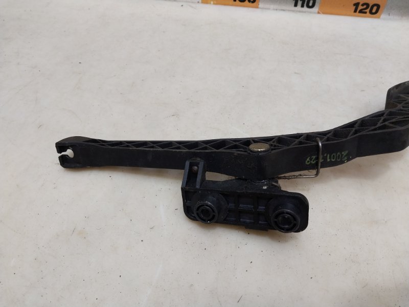 Педаль газа