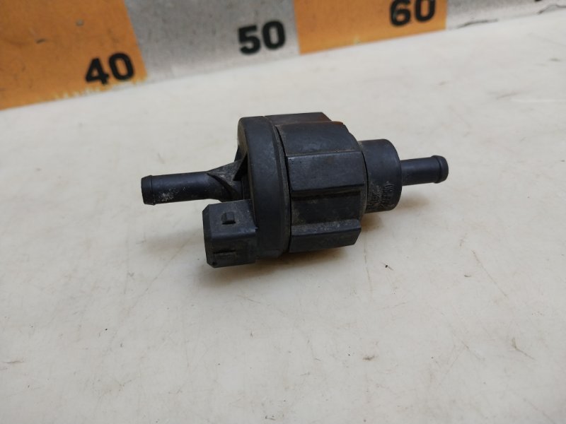 Клапан вентиляции топливного бака