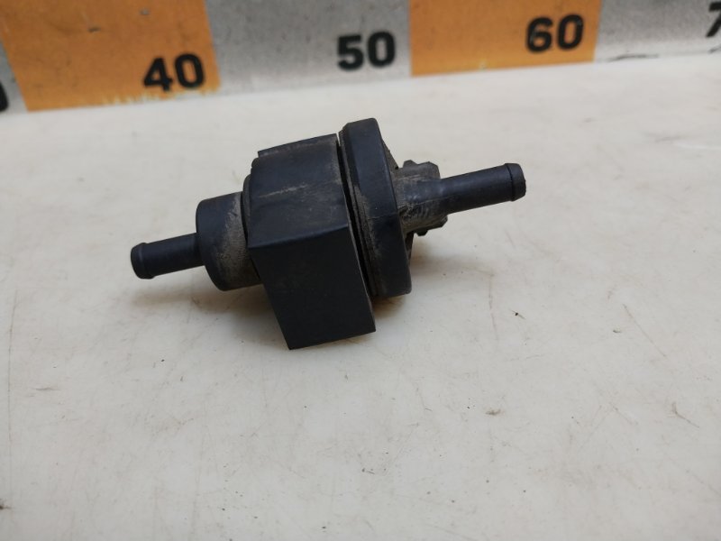 Клапан вентиляции топливного бака