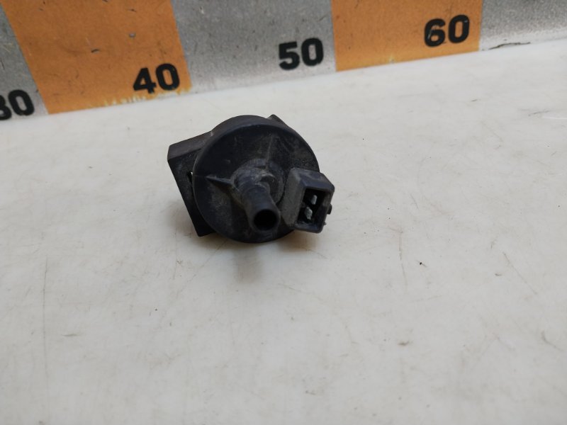 Клапан вентиляции топливного бака