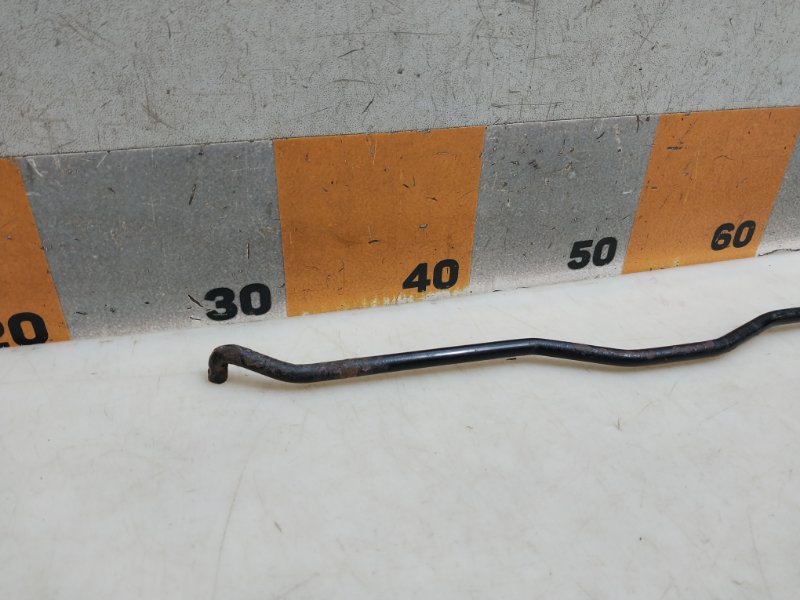 Держатель капота