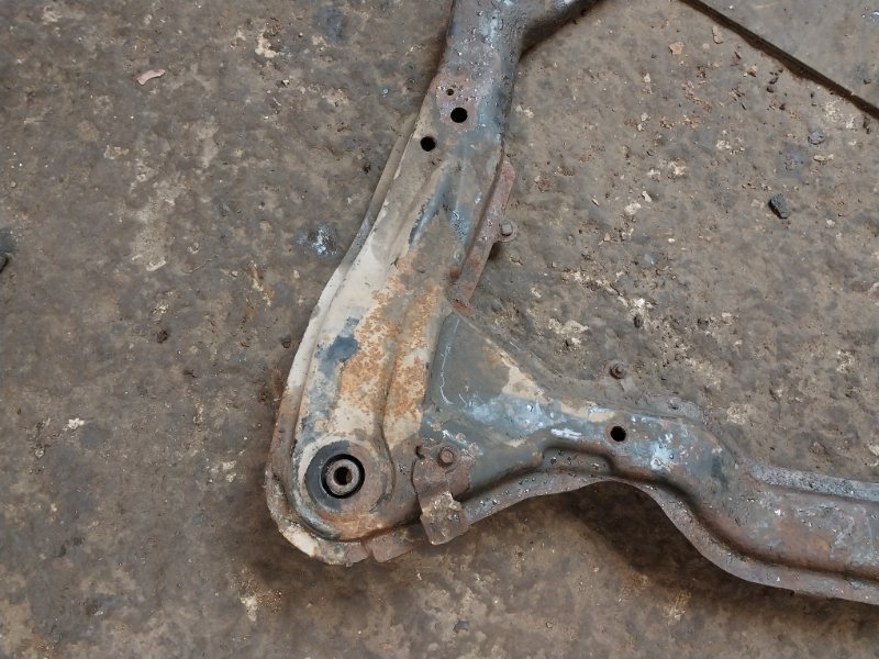 Балка подмоторная