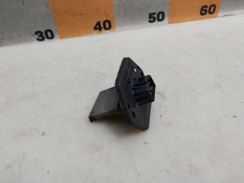 Резистор отопителя