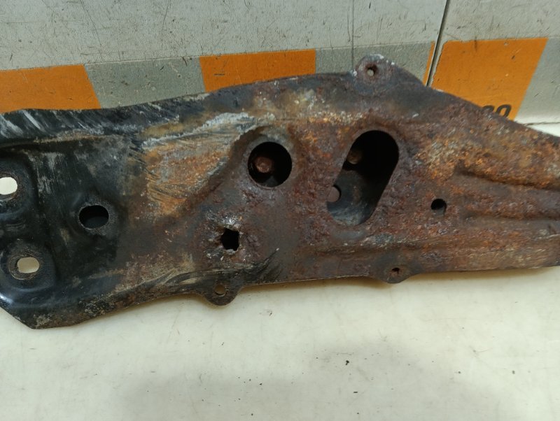 Балка передняя продольная