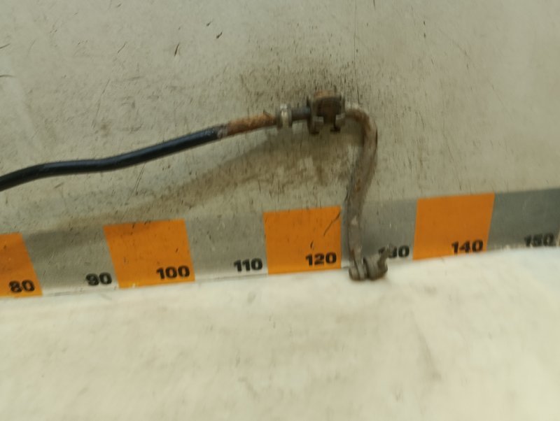 Стабилизатор задний