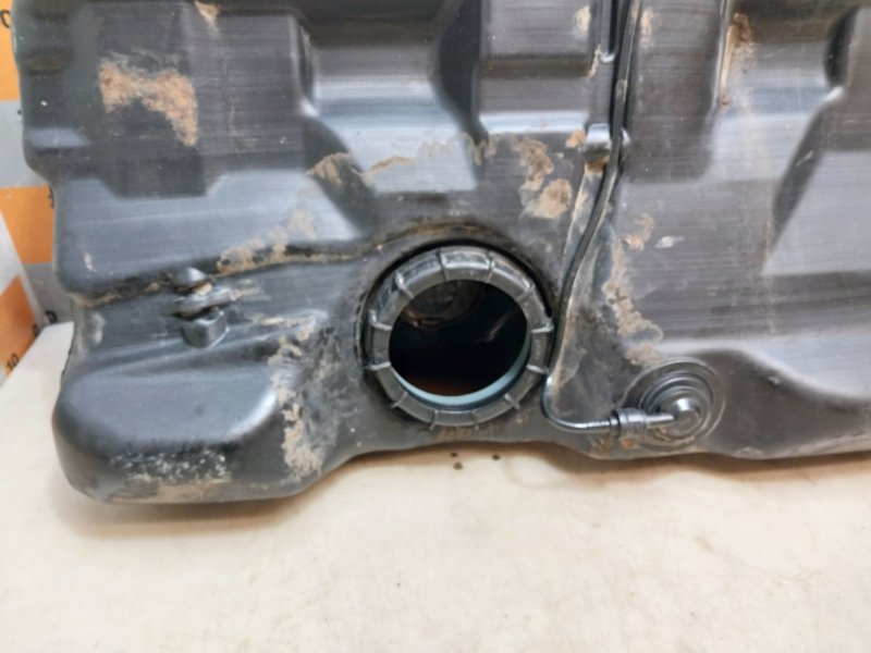 Бак топливный