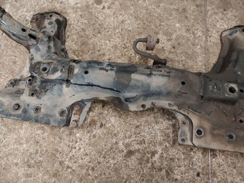 Балка подмоторная