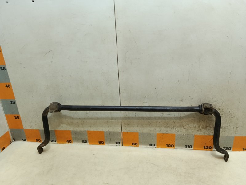 Стабилизатор передний