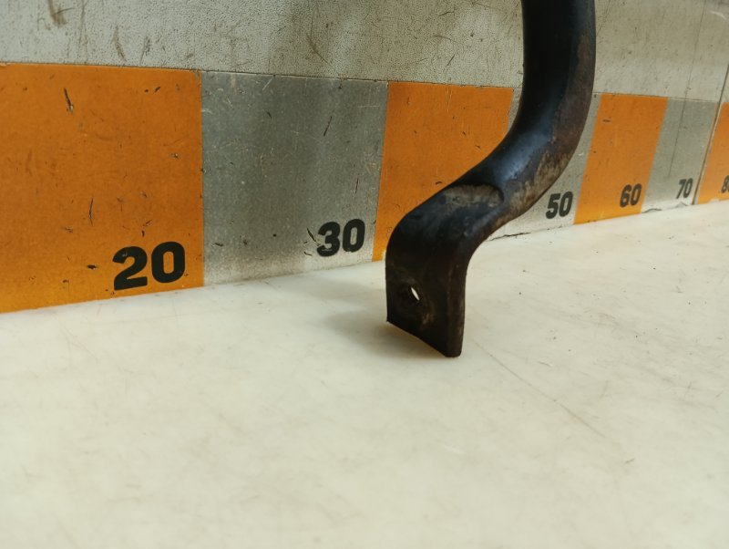 Стабилизатор передний