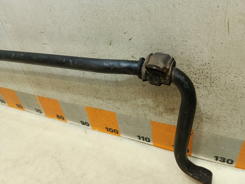 Стабилизатор передний