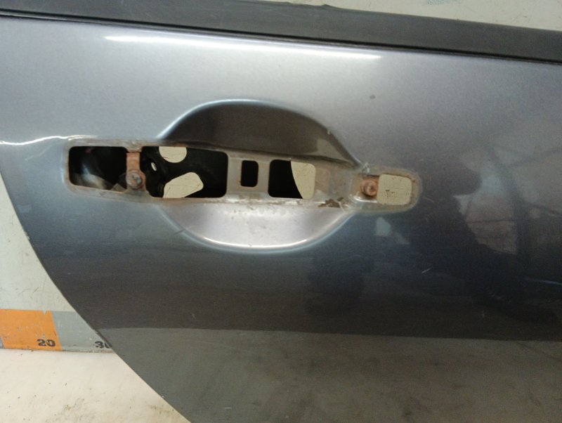 Дверь задняя правая