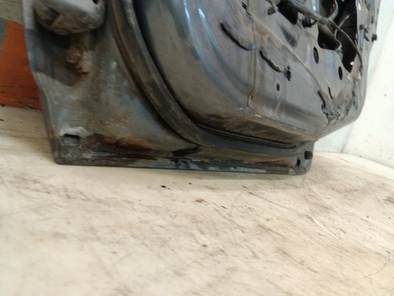 Дверь задняя правая