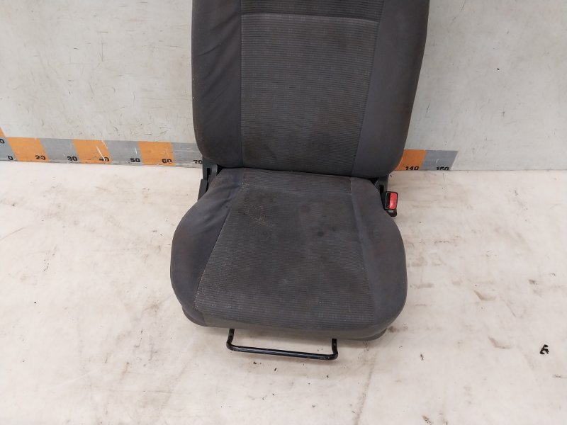 Сиденье переднее правое