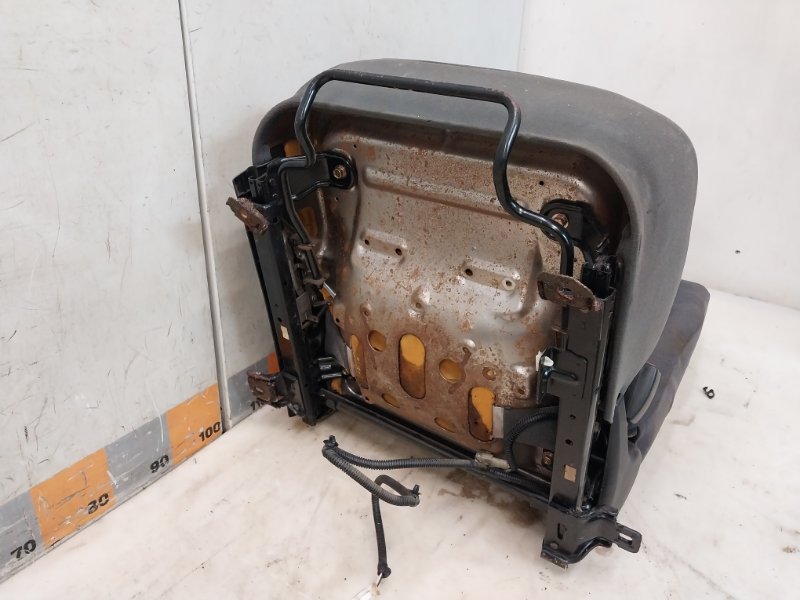 Сиденье переднее правое