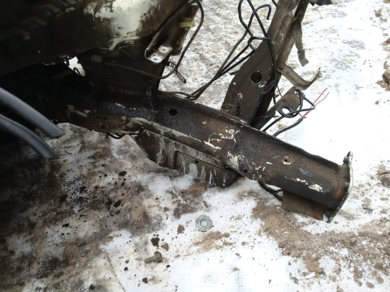 Кузовной элемент