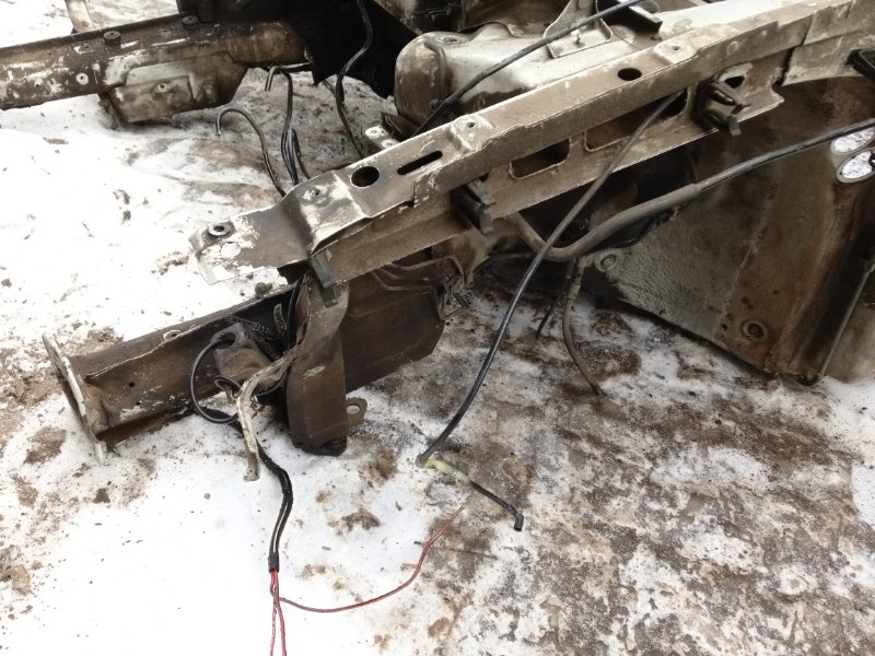 Кузовной элемент