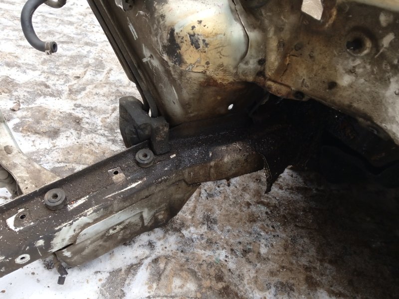 Лонжерон передний правый