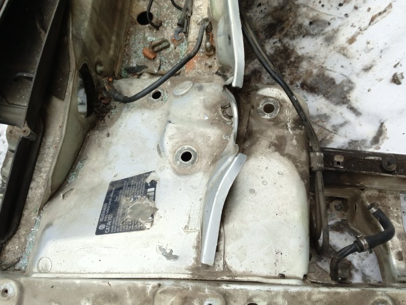 Лонжерон передний правый